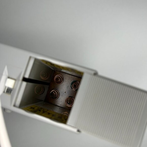 Eaton's Majestic SS-28 Solid State Vintage Camera Flash - Picture 7 of 10